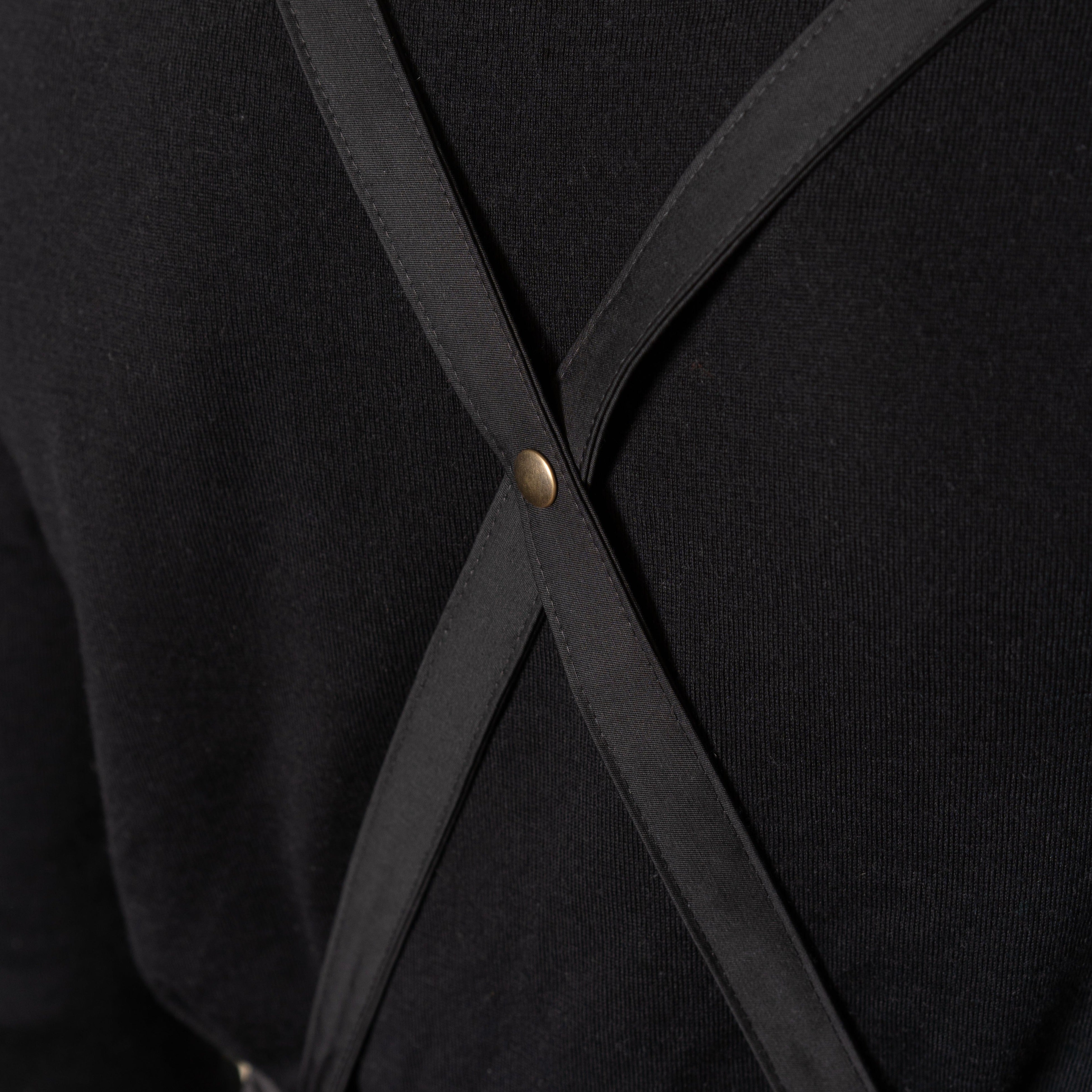 Design apron with borchardt logo