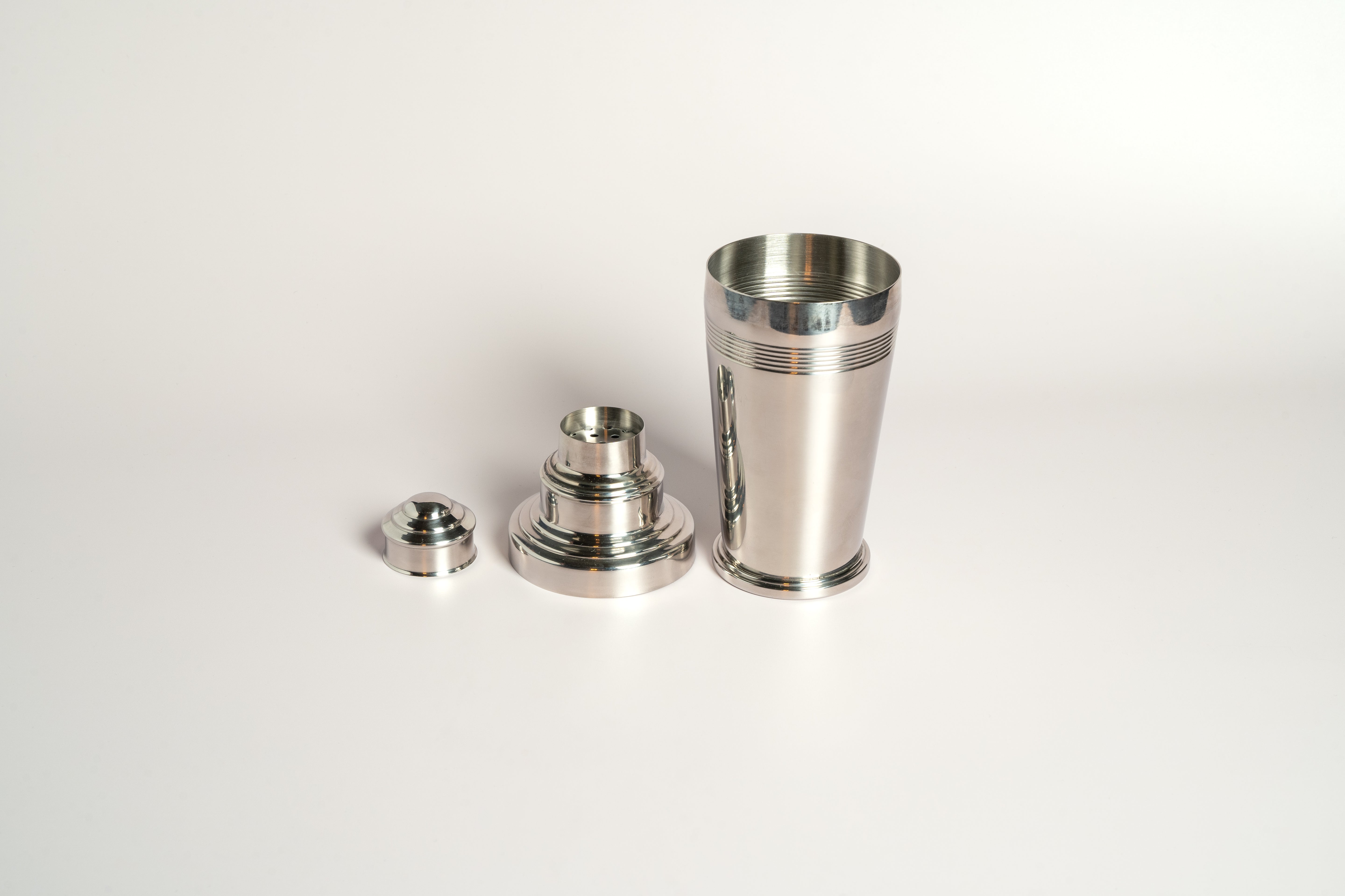 Cocktail shaker - art nouveau